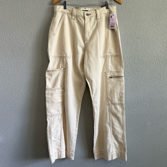 Wide Leg High Rise Cargo Jeans Size 10 NWT - Picture 1 of 6
